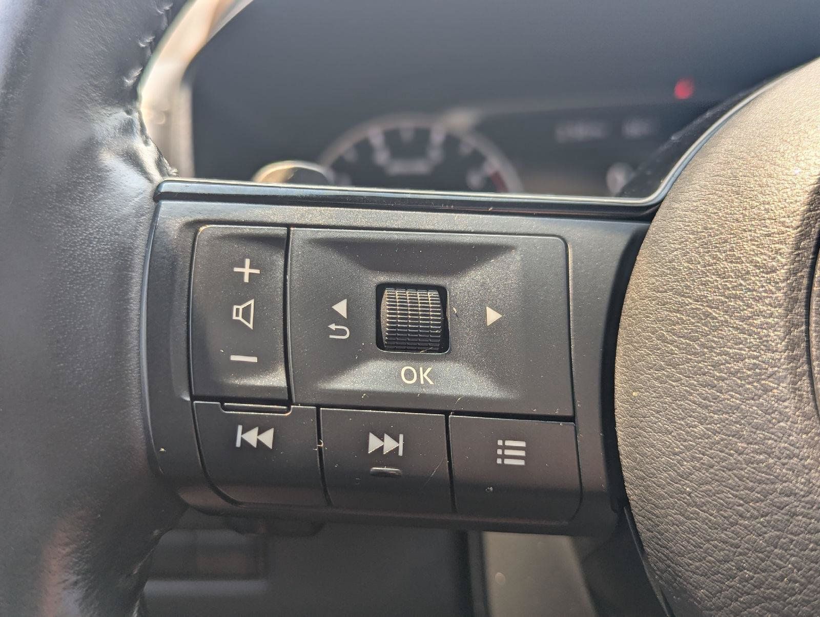 Used 2021 Nissan Rogue SL AWD/4WD image 21