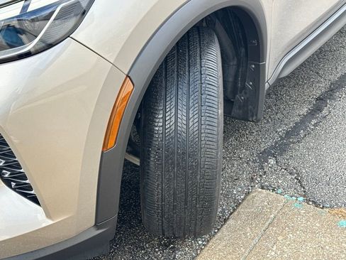 Certified 2025 INFINITI QX60 Luxe w/ Vision Package image 10