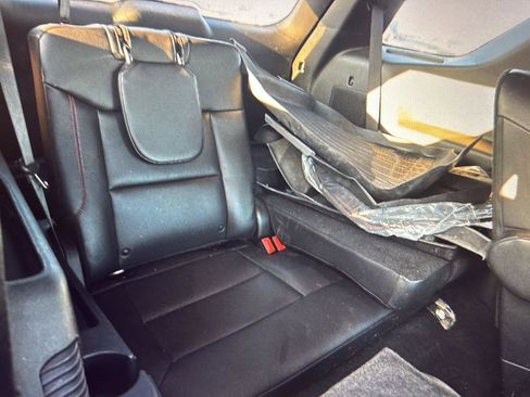 Used 2024 Ford Explorer ST-Line w/ Class IV Trailer Tow Package image 20