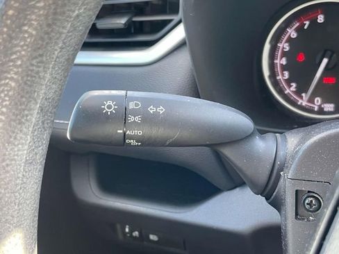 Used 2024 Toyota RAV4 XLE FWD image 29