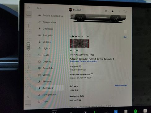 Used 2023 Tesla Model X Plaid image 12