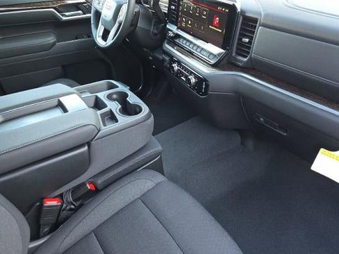 New 2026 GMC Sierra 1500 Elevation w/ Elevation Select Package AWD/4WD image 16