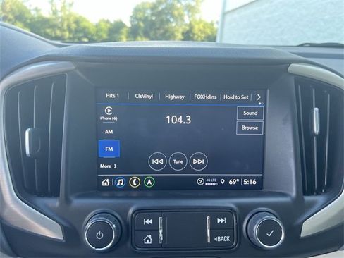 Used 2022 GMC Terrain Denali image 13