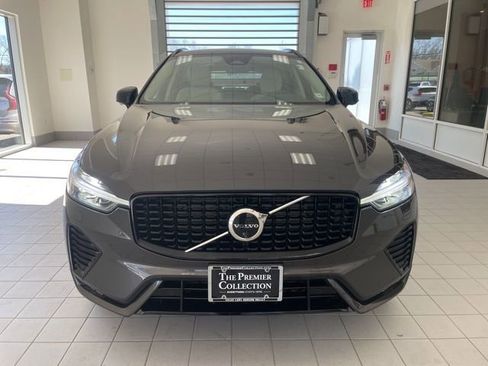 Certified 2023 Volvo XC60 B5 Plus image 6