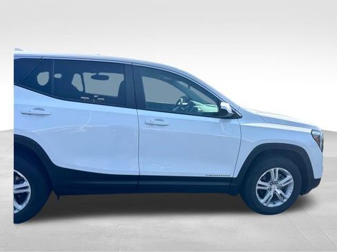 Certified 2024 GMC Terrain SLE AWD/4WD image 9