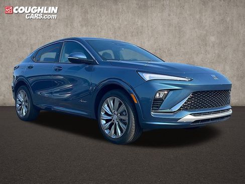 New 2025 Buick Envista Avenir image 1