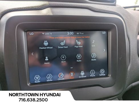 Used 2021 Jeep Renegade Latitude w/ Sun & Sound Group AWD/4WD image 17