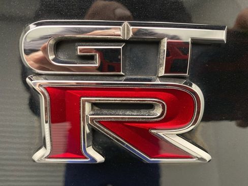 Used 2013 Nissan GT-R Black Edition image 25