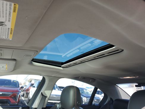 Used 2016 Chevrolet SS image 15