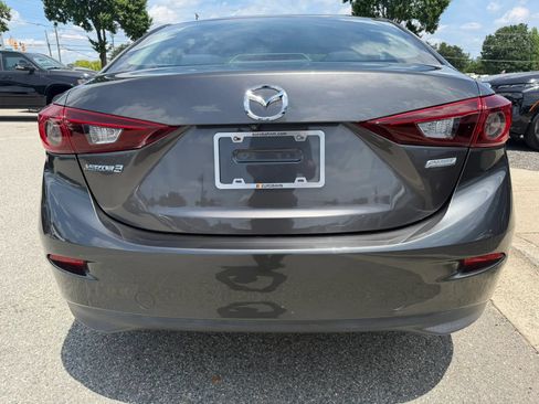 Used 2017 MAZDA MAZDA3 Sport w/ Preferred Equipment Package FWD image 4