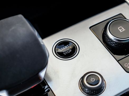 Used 2023 Land Rover Range Rover Long Wheelbase Autobiography image 71