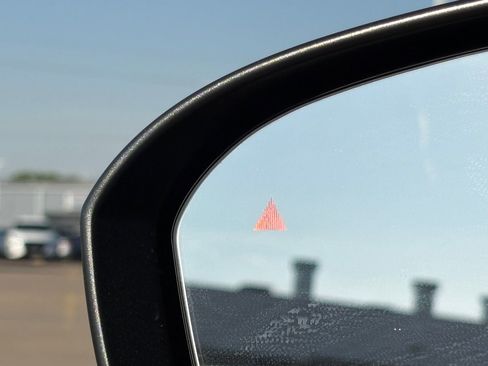 Certified 2021 Nissan Rogue SV image 13