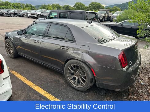 Used 2018 Chrysler 300 S AWD/4WD image 5