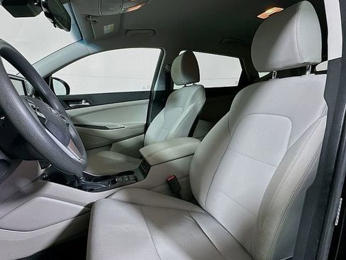 Used 2020 Hyundai Tucson Value FWD image 11