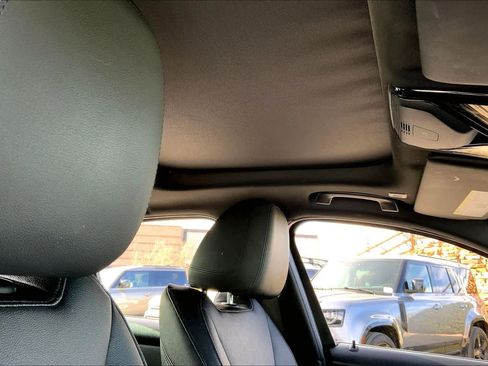 Used 2021 BMW 330e w/ Premium Package image 12