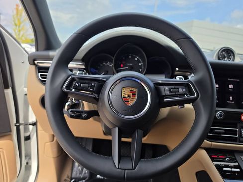 New 2026 Porsche Macan AWD/4WD image 30
