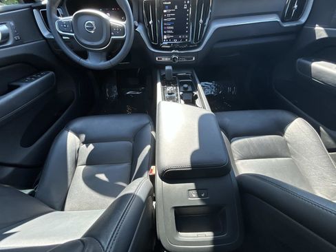 Certified 2024 Volvo XC60 B5 Core w/ Protection Package Premier image 14