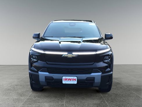 New 2026 Chevrolet Silverado EV LT image 8