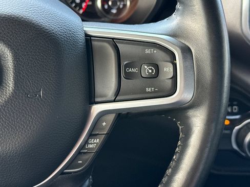 Used 2024 RAM 2500 Big Horn AWD/4WD image 36