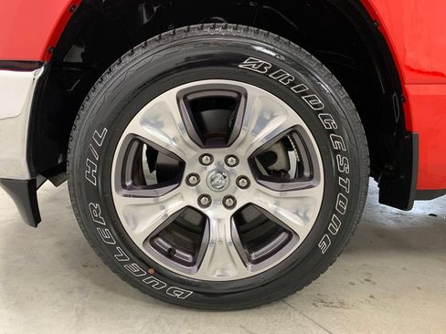 Used 2023 RAM 1500 Laramie AWD/4WD image 2