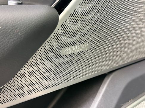 Certified 2021 Land Rover Range Rover Velar S image 30