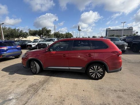 Used 2019 Mitsubishi Outlander LE FWD image 8