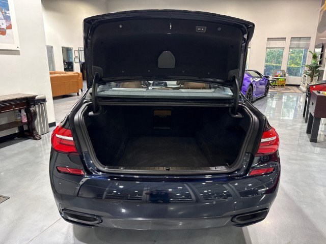 Used 2016 BMW 750i xDrive AWD/4WD image 17