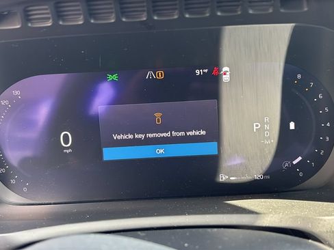 Certified 2024 Volvo XC90 B6 Ultimate AWD/4WD image 15