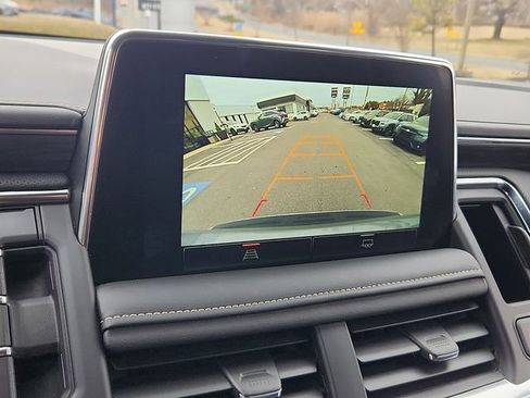 Used 2024 GMC Yukon SLT image 18