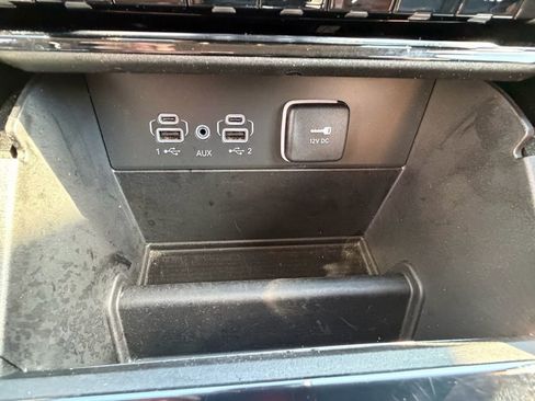 Used 2023 Jeep Grand Cherokee Limited image 26