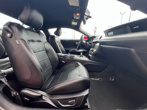 Used 2017 Ford Mustang GT Premium w/ GT Performance Package image 23