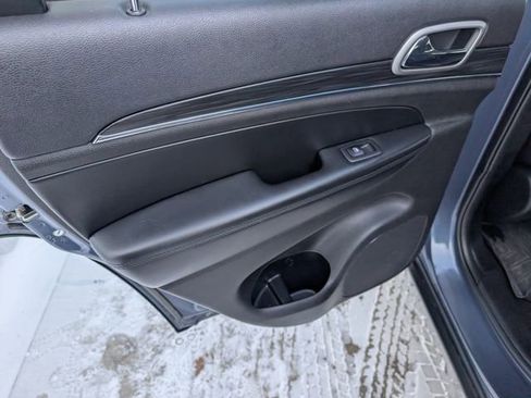 Used 2019 Jeep Grand Cherokee Limited image 20