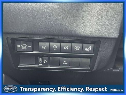 Used 2023 Toyota Tundra Limited w/ Power Package AWD/4WD image 21