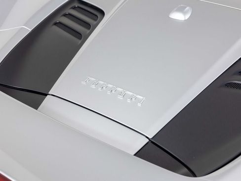 Used 2022 Ferrari F8 Tributo RWD image 27