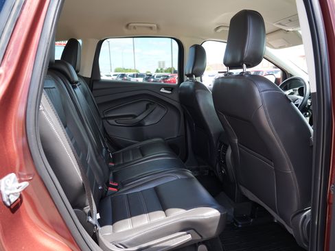 Used 2018 Ford Escape SEL AWD/4WD image 28