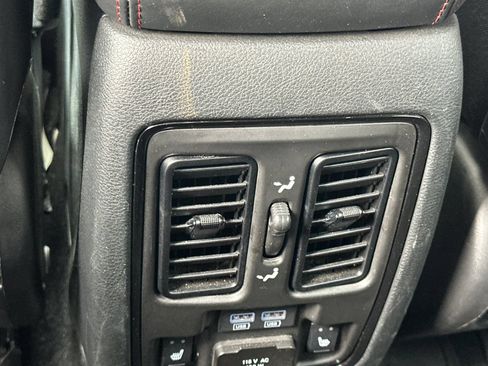 Used 2024 Dodge Durango GT AWD/4WD image 40