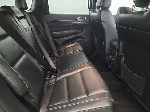 Used 2017 Jeep Grand Cherokee Limited image 19