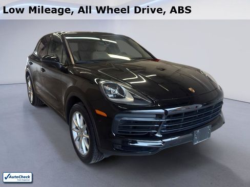 Used 2019 Porsche Cayenne AWD/4WD image 1