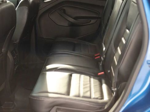 Used 2019 Ford Escape Titanium image 42