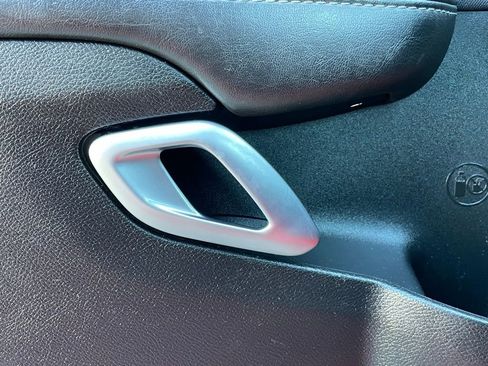 Used 2023 Dodge Challenger R/T image 12