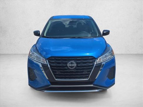 Used 2024 Nissan Kicks S FWD image 2