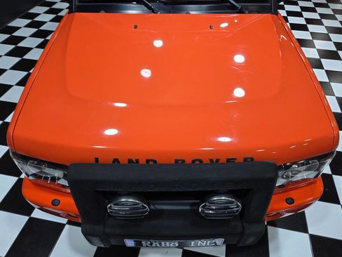 Used 2004 Land Rover Discovery S image 46