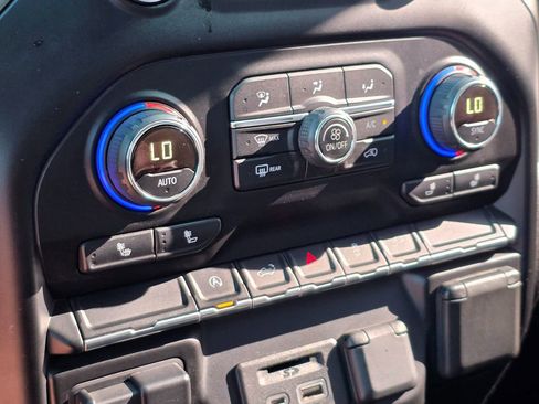 Used 2019 Chevrolet Silverado 1500 LT w/ All-Star Edition image 37