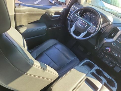 Used 2021 GMC Sierra 1500 SLT image 3