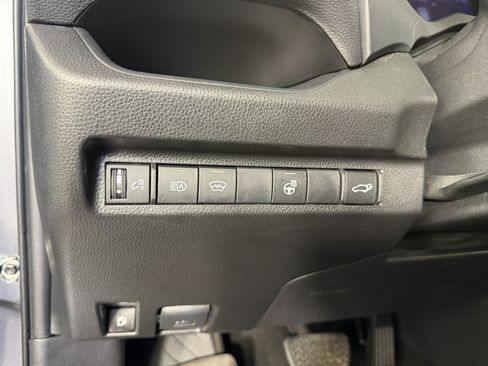 Used 2024 Toyota RAV4 SE w/ Weather & Moonroof Package AWD/4WD image 22
