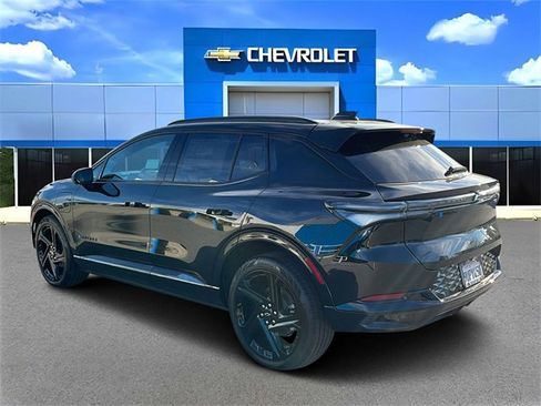 New 2026 Chevrolet Equinox EV RS image 5