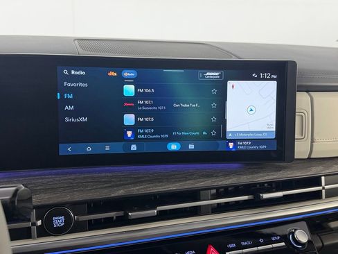 Used 2025 Hyundai Santa Fe Limited FWD image 21