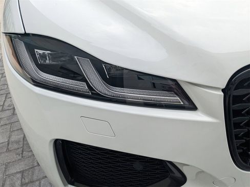 New 2026 Jaguar F-PACE R-Dynamic S image 9