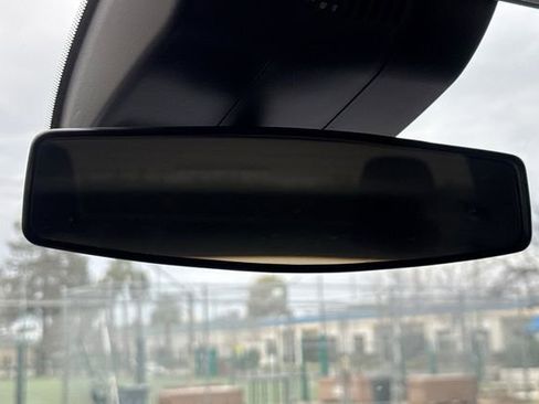 Used 2025 Chevrolet Silverado 1500 LT image 25