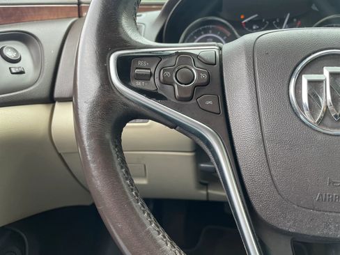 Used 2016 Buick Regal FWD image 13
